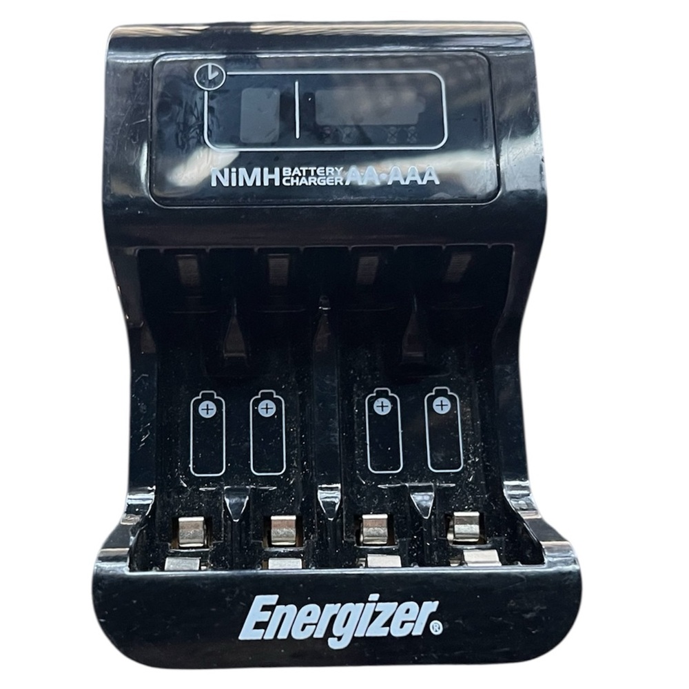 Energizer Black Battery Charger for AA/AAA